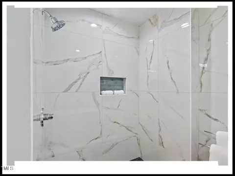 Bath - 45 Birnham Ln, Durham, NC 27707 photo 5 of 9