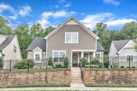 151 Bridge St, Hillsborough, NC 27278