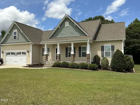 119 Hunterwood Pl, Benson, NC 27504