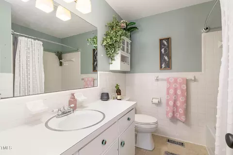 Bath - 4808 Berini Dr, Durham, NC 27705 photo 2 of 2