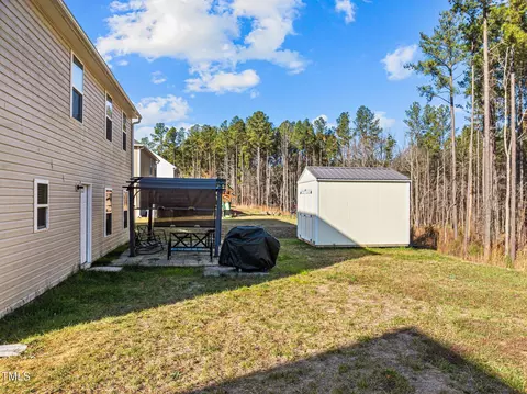 274 E Boulder Road Rd, Henderson, NC 27537 photo 4
