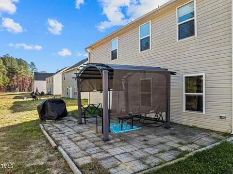 274 E Boulder Road Rd, Henderson, NC 27537 photo 7