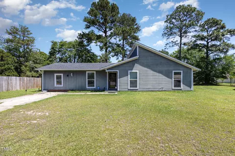 103 Angus Ct, Spring Lake, NC 28390 photo 1