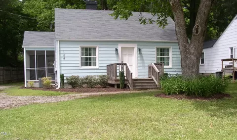 124 Battle Ave, Warrenton, NC 27589