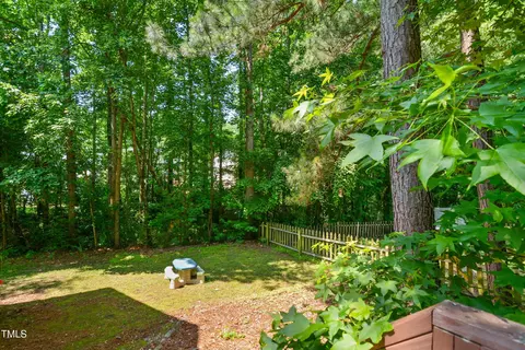 Exterior - 106 Gumdrop Path, Apex, NC 27502 photo 4 of 4