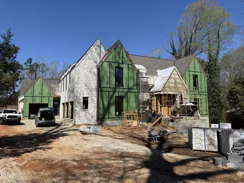 1132 Wimbleton Dr, Raleigh, NC 27609