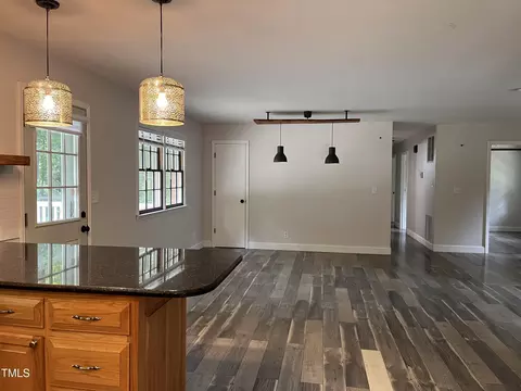 722 Knight Dr, Durham, NC 27712 photo 7