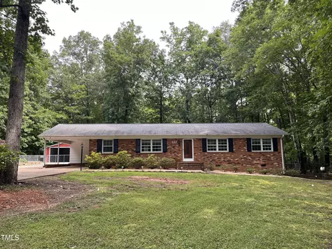 722 Knight Dr, Durham, NC 27712