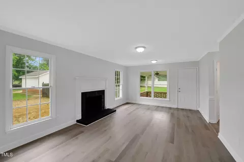 Living - 248 Robin Loop, Dunn, NC 28334 photo 2 of 2