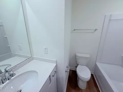 Bath - 2003 Rabbitbrush St, Durham, NC 27704 photo 3 of 3