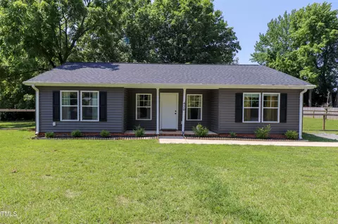 420 E Grandview Ave, Liberty, NC 27298