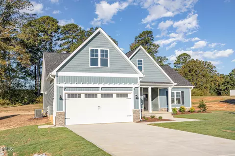 183 Tee Dr, Selma, NC 27576 photo 2