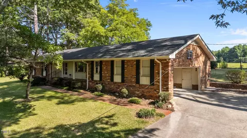 Exterior - 129 Castle Dr, Smithfield, NC 27577 photo 1 of 5