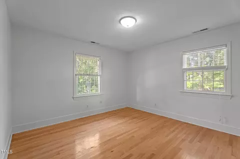 Bedroom - 129 Castle Dr, Smithfield, NC 27577 photo 2 of 6