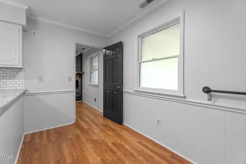 Entry Way - 129 Castle Dr, Smithfield, NC 27577 photo 3 of 3