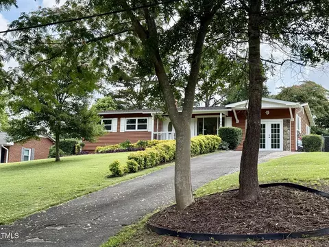2909 Sprucewood Dr, Durham, NC 27707