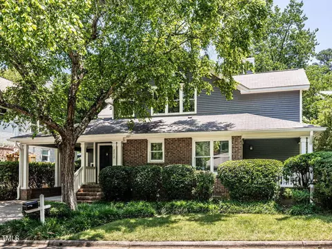 2212 Oxford Hills Dr, Raleigh, NC 27608