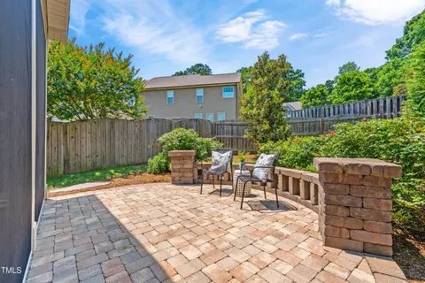 Exterior - 118 Fox Run Ct, Durham, NC 27705 photo 6 of 10