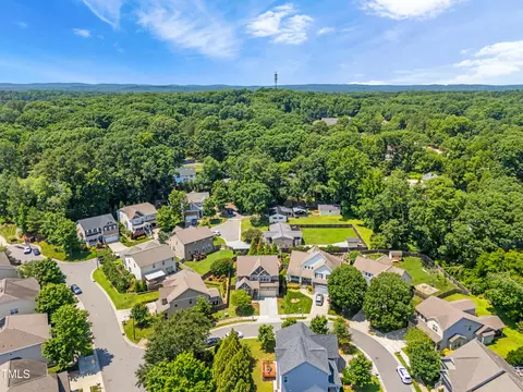 View/Area - 118 Fox Run Ct, Durham, NC 27705 photo 5 of 9