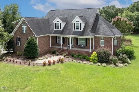 206 W Stoneybrook Ct, Benson, NC 27504