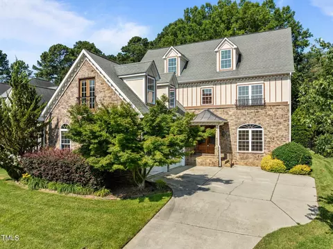 4913 Great Meadows Ct, Raleigh, NC 27609