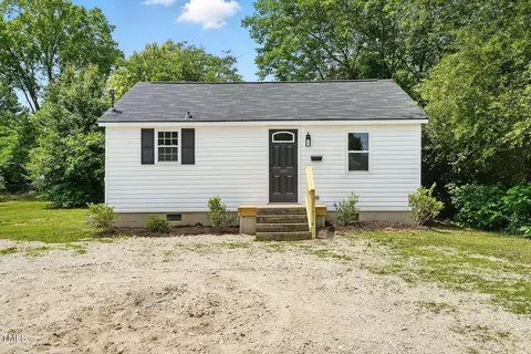 1006 E Harnett St, Dunn, NC 28334 photo 1