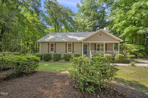 6009 Shadow Moss Cir, Raleigh, NC 27603