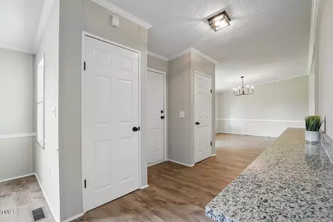 106 Loop Rd, Raeford, NC 28376 photo 6