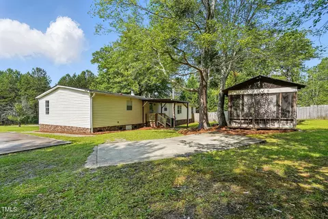 106 Loop Rd, Raeford, NC 28376 photo 29