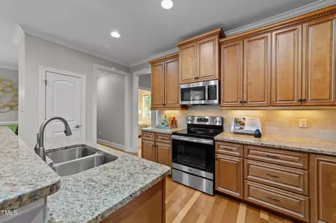 260 Easy Wind Ln, Garner, NC 27529 photo 11