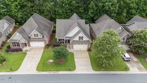 260 Easy Wind Ln, Garner, NC 27529 photo 2