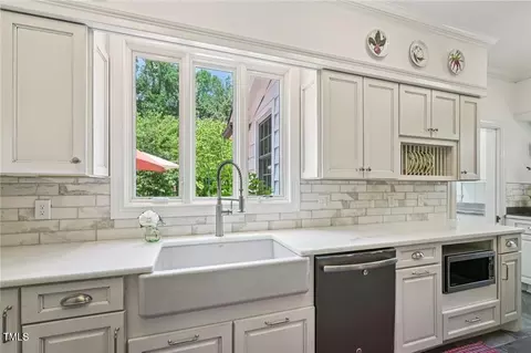 1004 E Willowbrook Dr, Burlington, NC 27215 photo 16