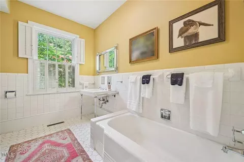 1004 E Willowbrook Dr, Burlington, NC 27215 photo 23