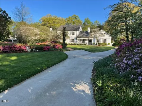 1004 E Willowbrook Dr, Burlington, NC 27215 photo 2
