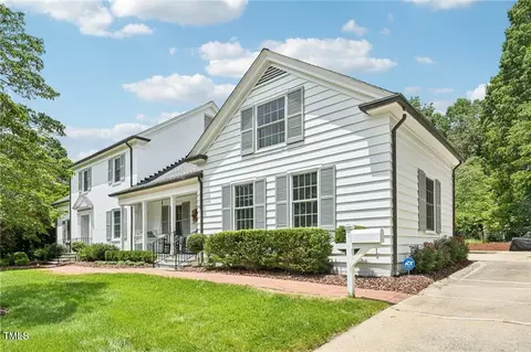 1004 E Willowbrook Dr, Burlington, NC 27215 photo 3