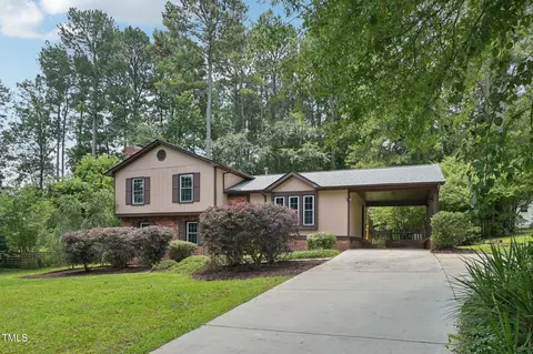 1308 Swallow Dr, Raleigh, NC 27606
