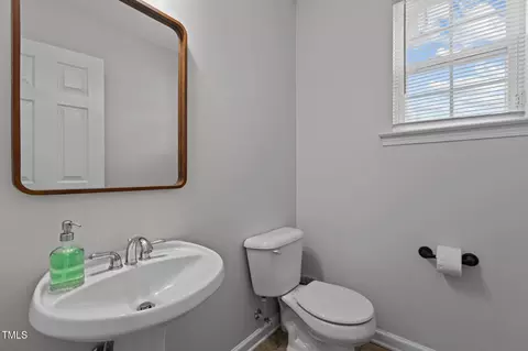 Bath - 1104 Pebblestone Dr, Durham, NC 27703 photo 2 of 3