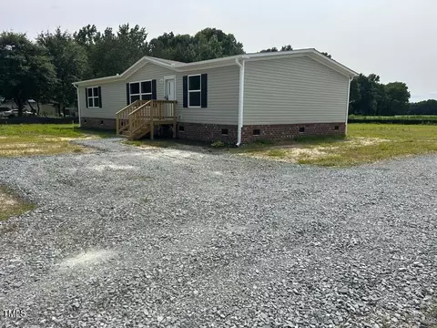 1305 Thompson Ave, Turkey, NC 28393