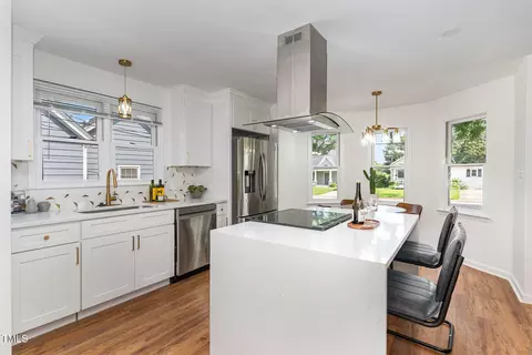 828 Cotton Pl, Raleigh, NC 27601
