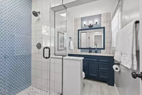 Bath - 1207 Grant St, Durham, NC 27701 photo 1 of 4
