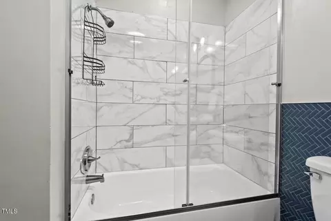 Bath - 1207 Grant St, Durham, NC 27701 photo 4 of 4