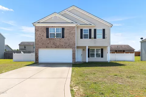 131 Botanical Ct, Bunnlevel, NC 28323