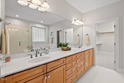 Bath - 3912 Kildrummy Dr, Durham, NC 27705 photo 3 of 6