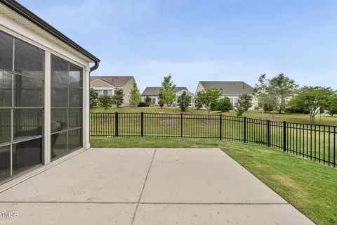 Exterior - 123 Turnstone Dr, Durham, NC 27703 photo 7 of 10