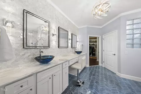 Bath - 123 Turnstone Dr, Durham, NC 27703 photo 1 of 4