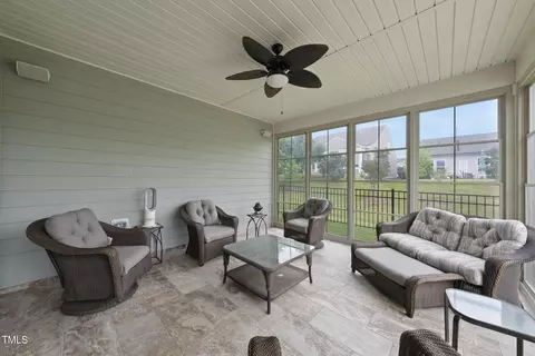 Exterior - 123 Turnstone Dr, Durham, NC 27703 photo 4 of 10