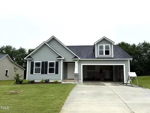 104 Oakfield Trace Dr, Four Oaks, NC 27524