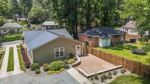 Exterior - 2712 Broad St, Durham, NC 27704 photo 15 of 16