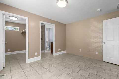 Bedroom - 2712 Broad St, Durham, NC 27704 photo 3 of 8