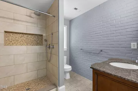 Bath - 2712 Broad St, Durham, NC 27704 photo 1 of 3